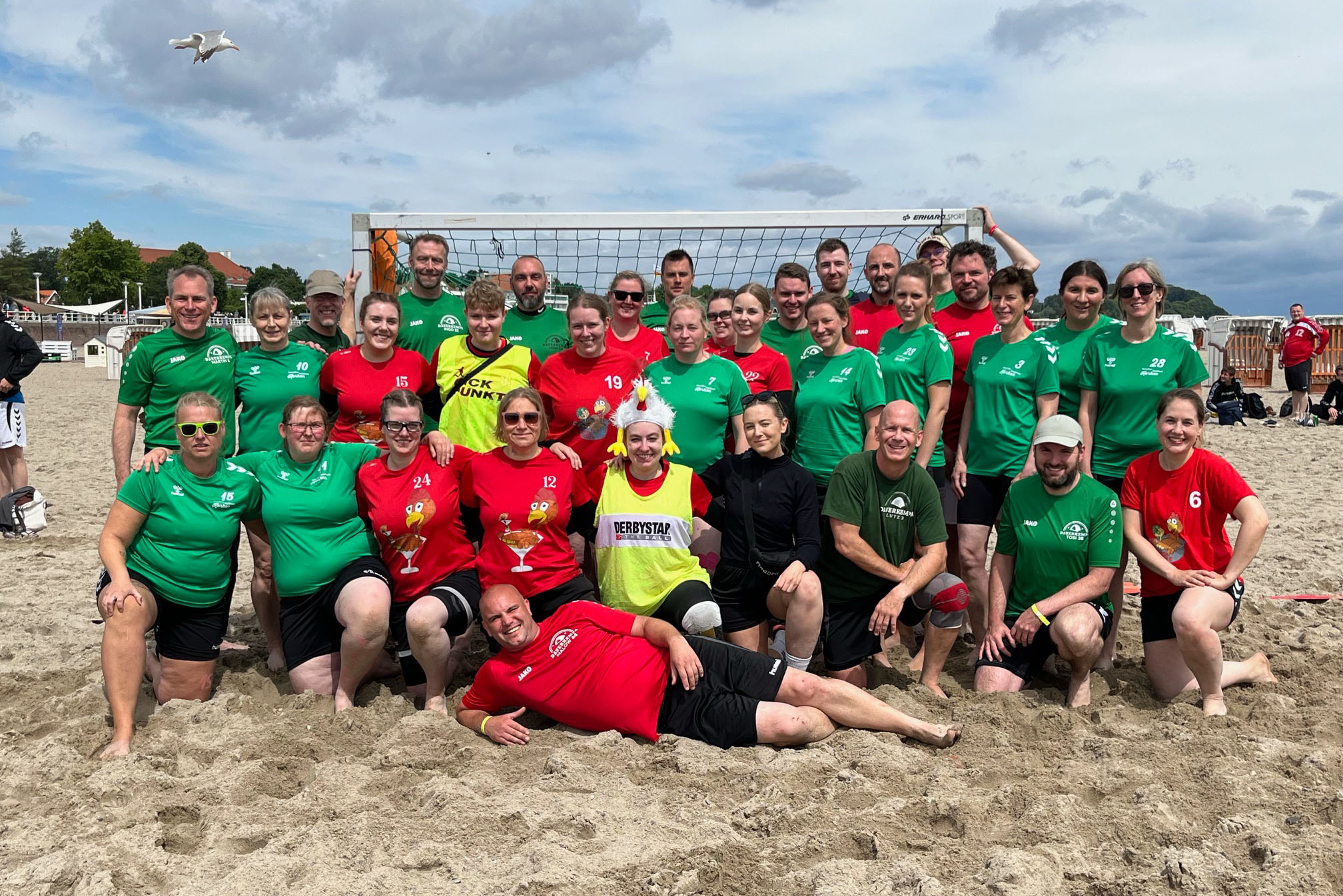Der TSC Wellingsbüttel Handball fährt regelmäßig mit mehereren erwachsenen Mannschaften zum Beachhandball Turnier nach Travemünde